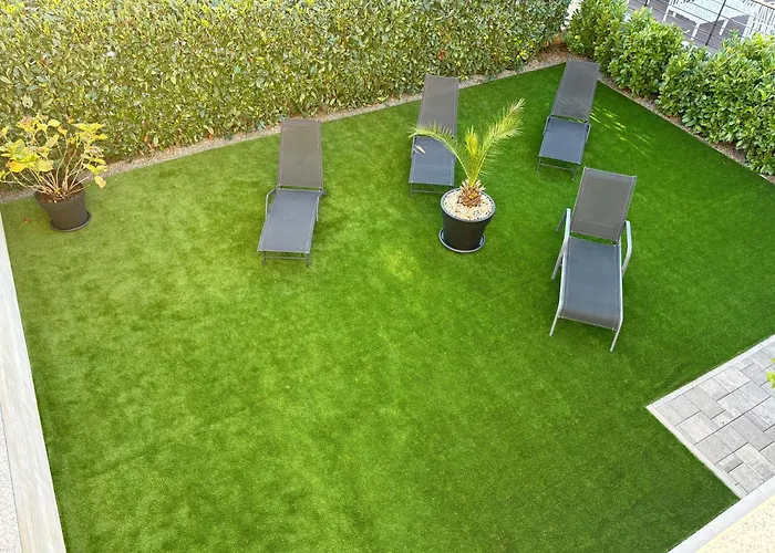 Waterfront Pia - Marija